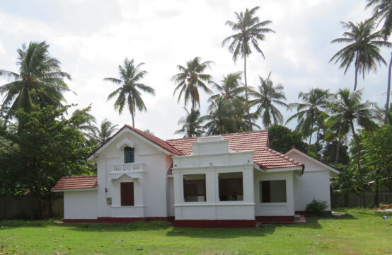 Renovated Colonial style house for sale