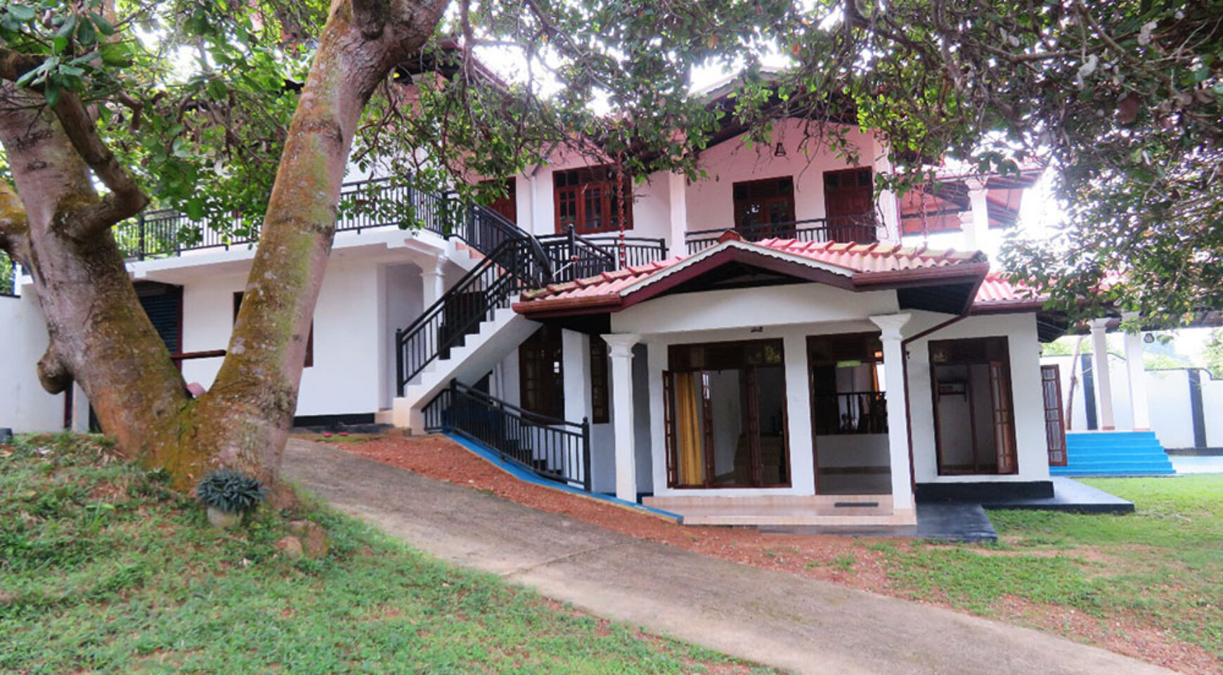 Five Bedroom House To Rent Close To Hikkaduwa Beach