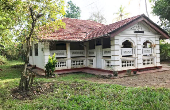 Colonial style house for sale