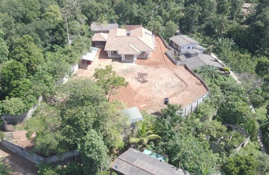 Colonial style villa for sale 6 Bedrooms