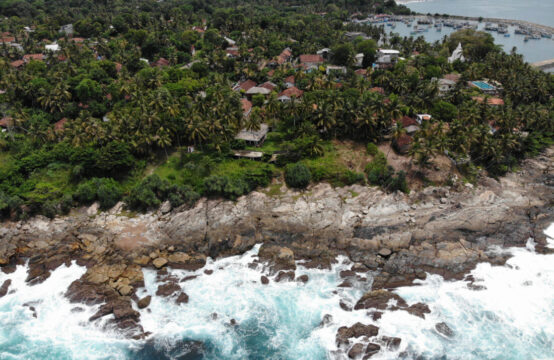 Prime Beachfront Land for Sale in Hiriketiya – Ideal for Resort or Villa Development
