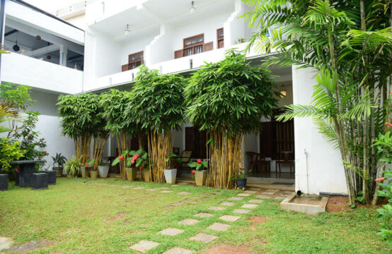 Guest House for Sale in Hikkaduwa – Prime Location &#038; Investment Opportunity
